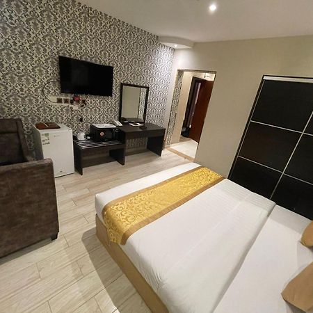 אל קוריאט Nourth House Aparthotel מראה חיצוני תמונה